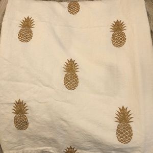 Pineapple shower curtain